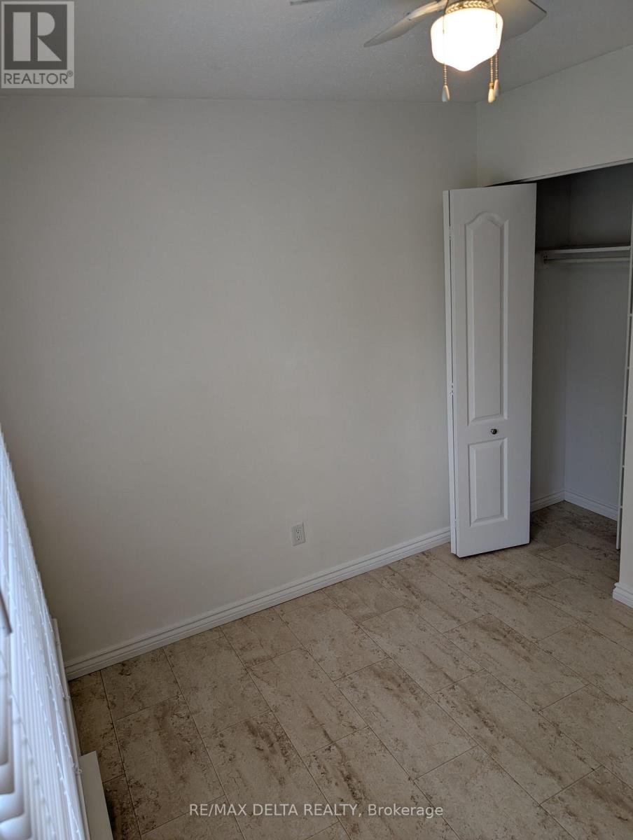 202a - 2044 Arrowsmith Drive, Ottawa, Ontario  K1J 7V8 - Photo 12 - X13207738