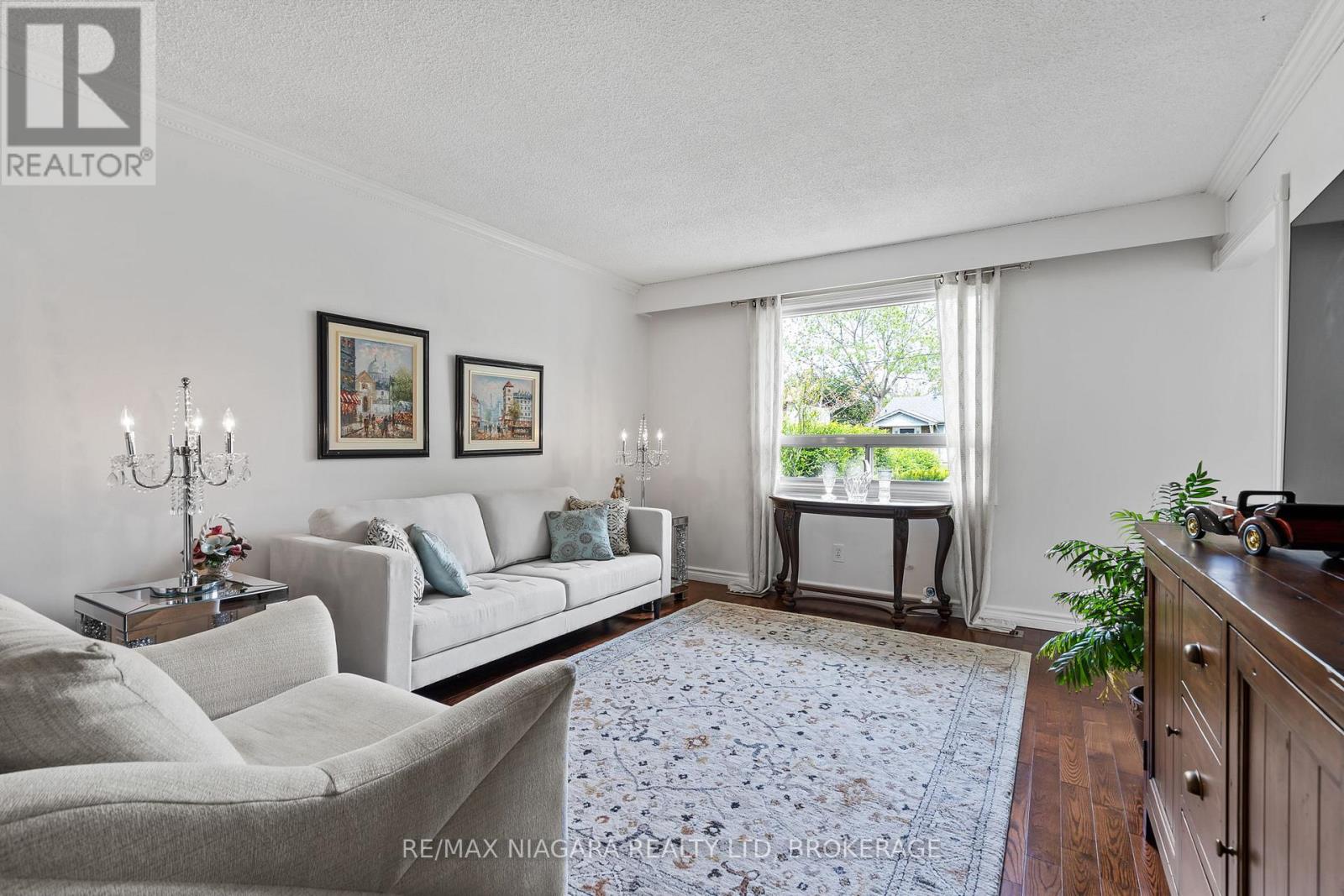 21 Allan Drive, St. Catharines, Ontario  L2N 5S4 - Photo 3 - X13207590