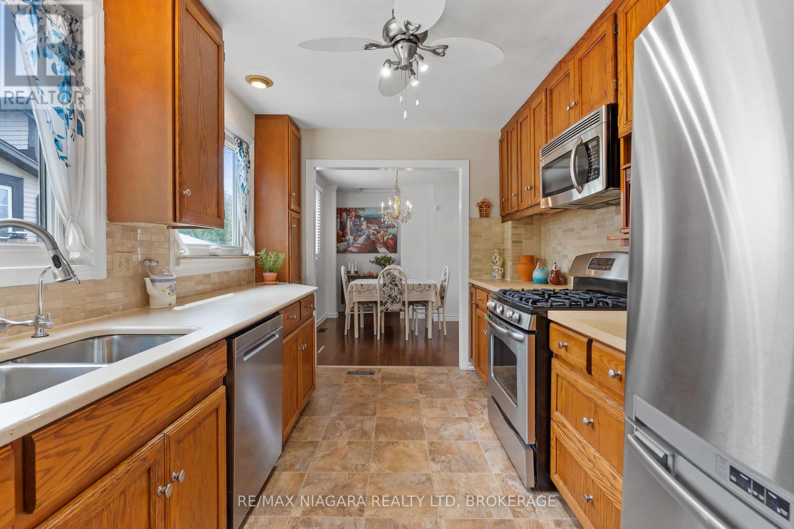 21 Allan Drive, St. Catharines, Ontario  L2N 5S4 - Photo 7 - X13207590