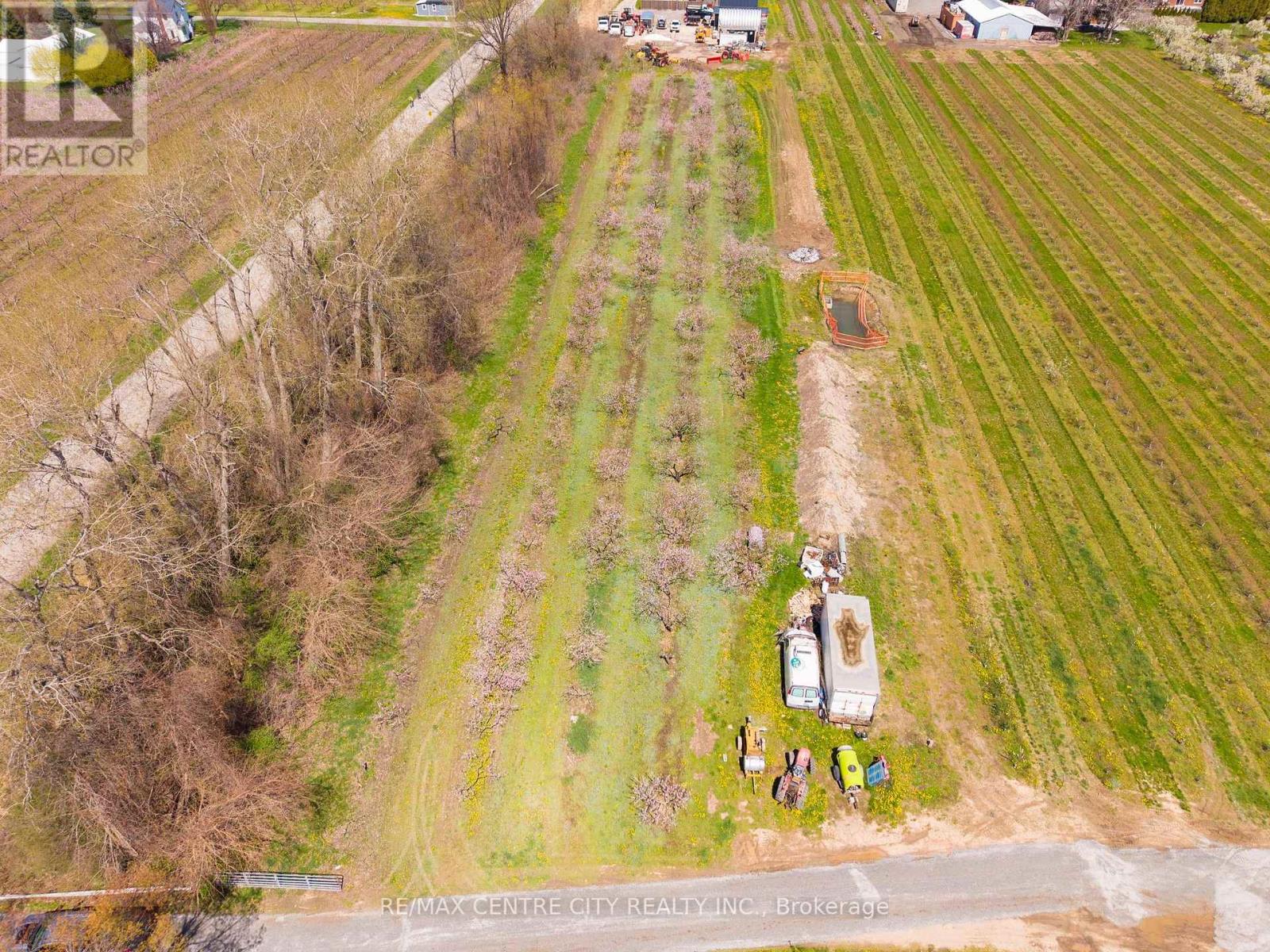 481 Concession 1 Road, Niagara-On-The-Lake, Ontario  L0S 1S0 - Photo 12 - X12776188