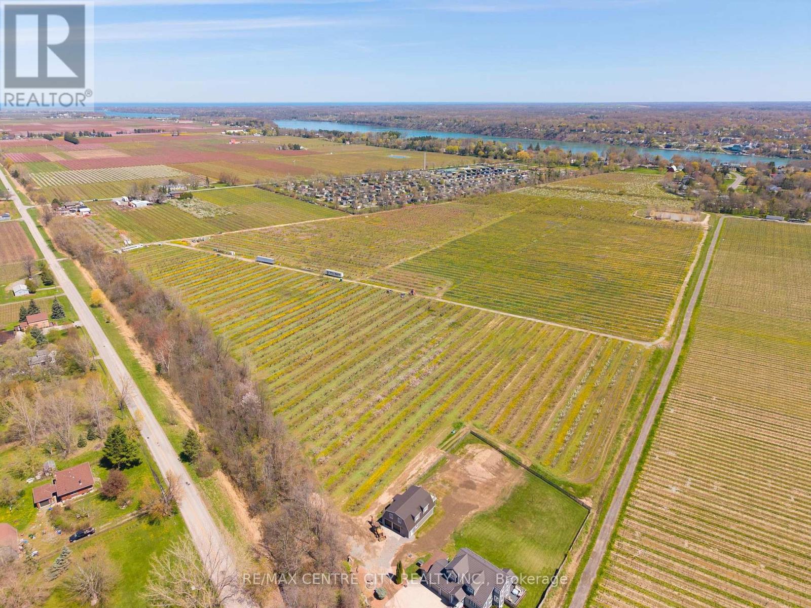 481 Concession 1 Road, Niagara-On-The-Lake, Ontario  L0S 1S0 - Photo 8 - X12776188