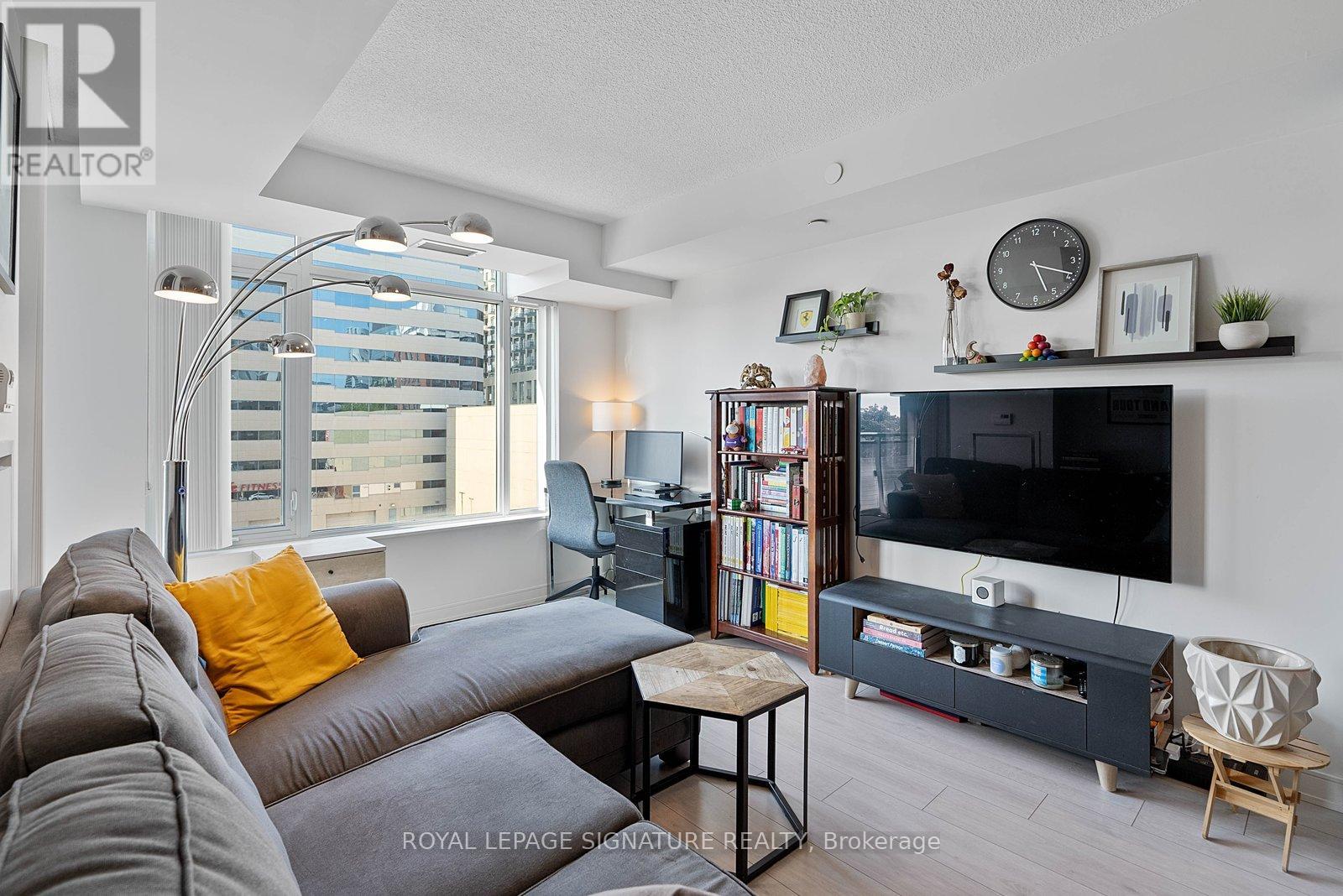 710 - 525 Adelaide Street W, Toronto, Ontario  M5V 1T6 - Photo 3 - C13207326