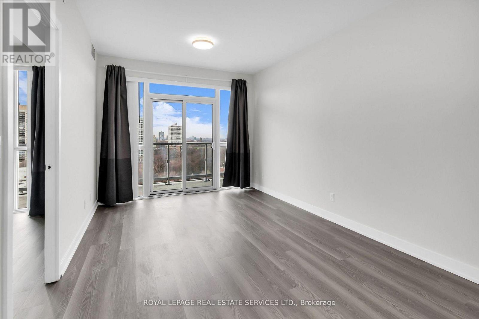 1104 - 501 St Clair Avenue W, Toronto, Ontario  M5P 0A2 - Photo 12 - C13207352
