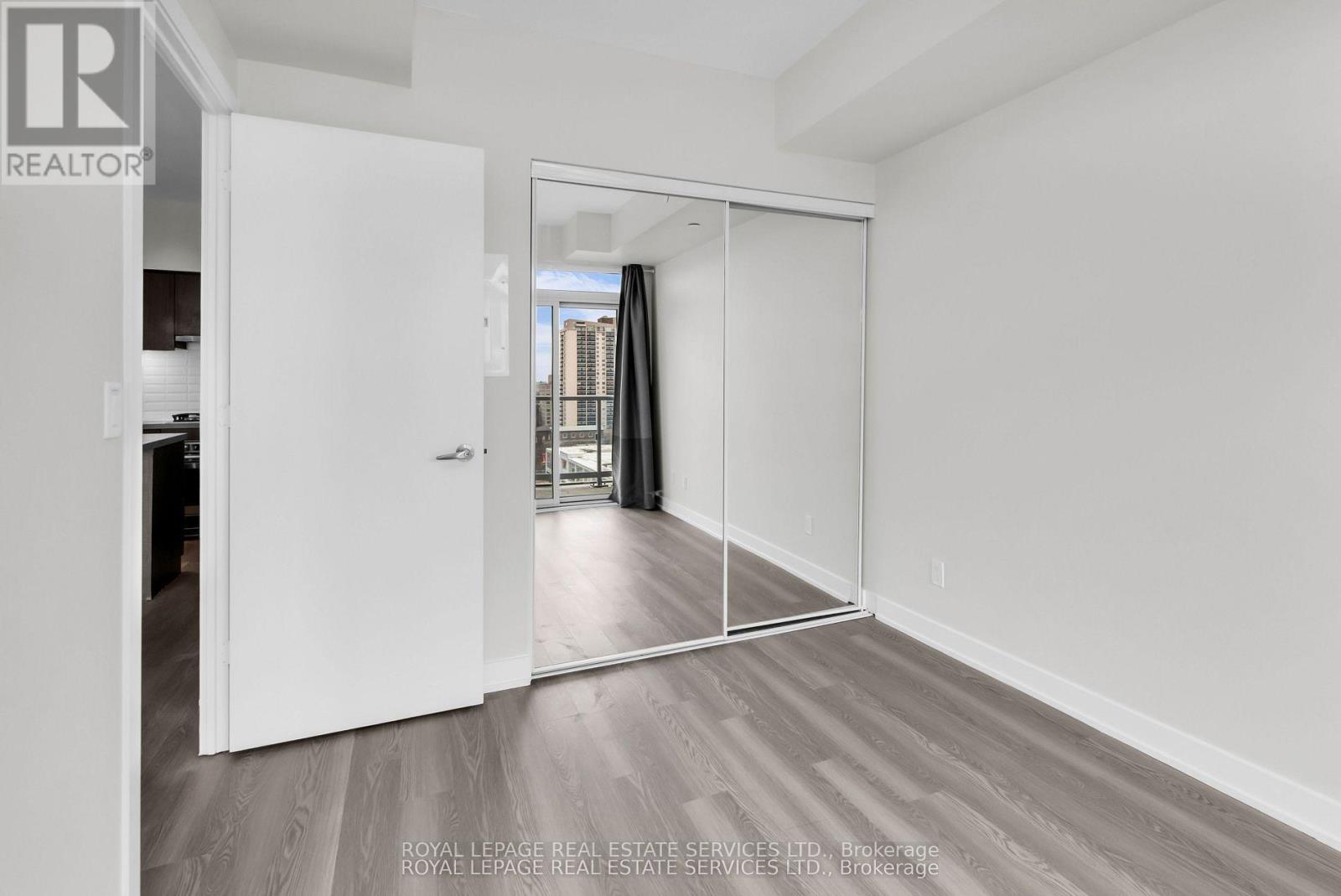 1104 - 501 St Clair Avenue W, Toronto, Ontario  M5P 0A2 - Photo 17 - C13207352