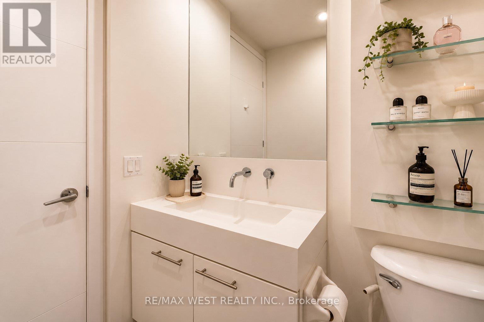 212 - 66 Portland Street, Toronto, Ontario  M5V 2M6 - Photo 15 - C13207376