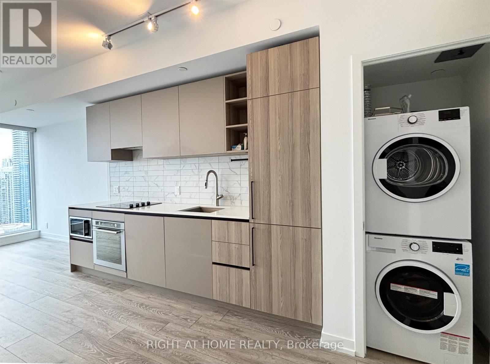 3701 - 55 MERCER STREET, Toronto, Ontario