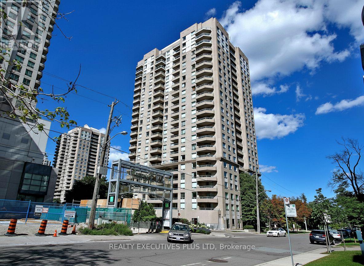 604 - 18 HILLCREST AVENUE, Toronto, Ontario