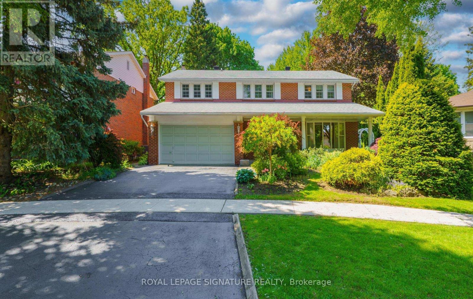11 GABLEHURST CRESCENT, Toronto, Ontario