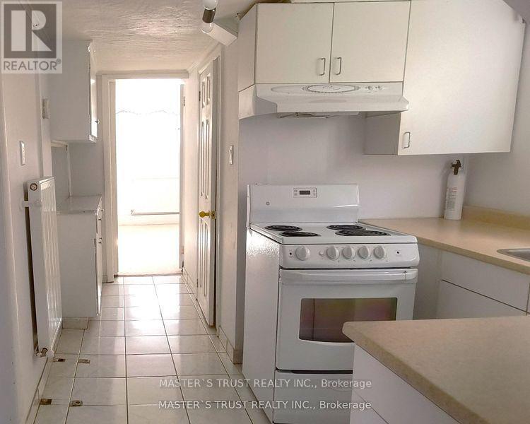 623 O' Connor Dr Drive, Toronto, Ontario  M4C 3A5 - Photo 24 - E13207430