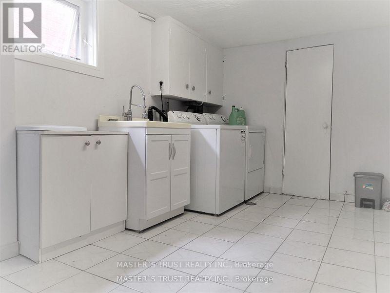 623 O' Connor Dr Drive, Toronto, Ontario  M4C 3A5 - Photo 28 - E13207430