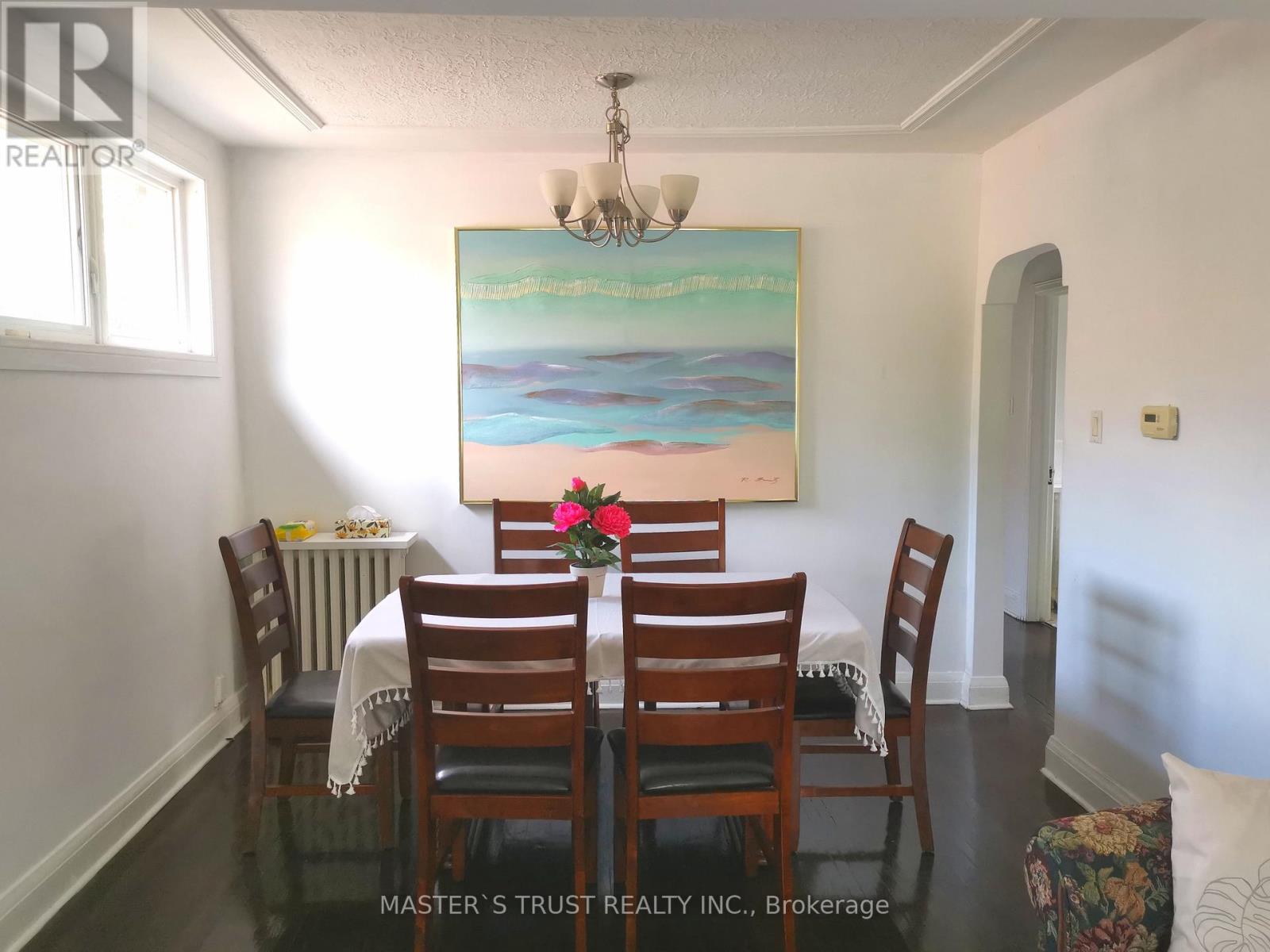623 O' Connor Dr Drive, Toronto, Ontario  M4C 3A5 - Photo 6 - E13207430