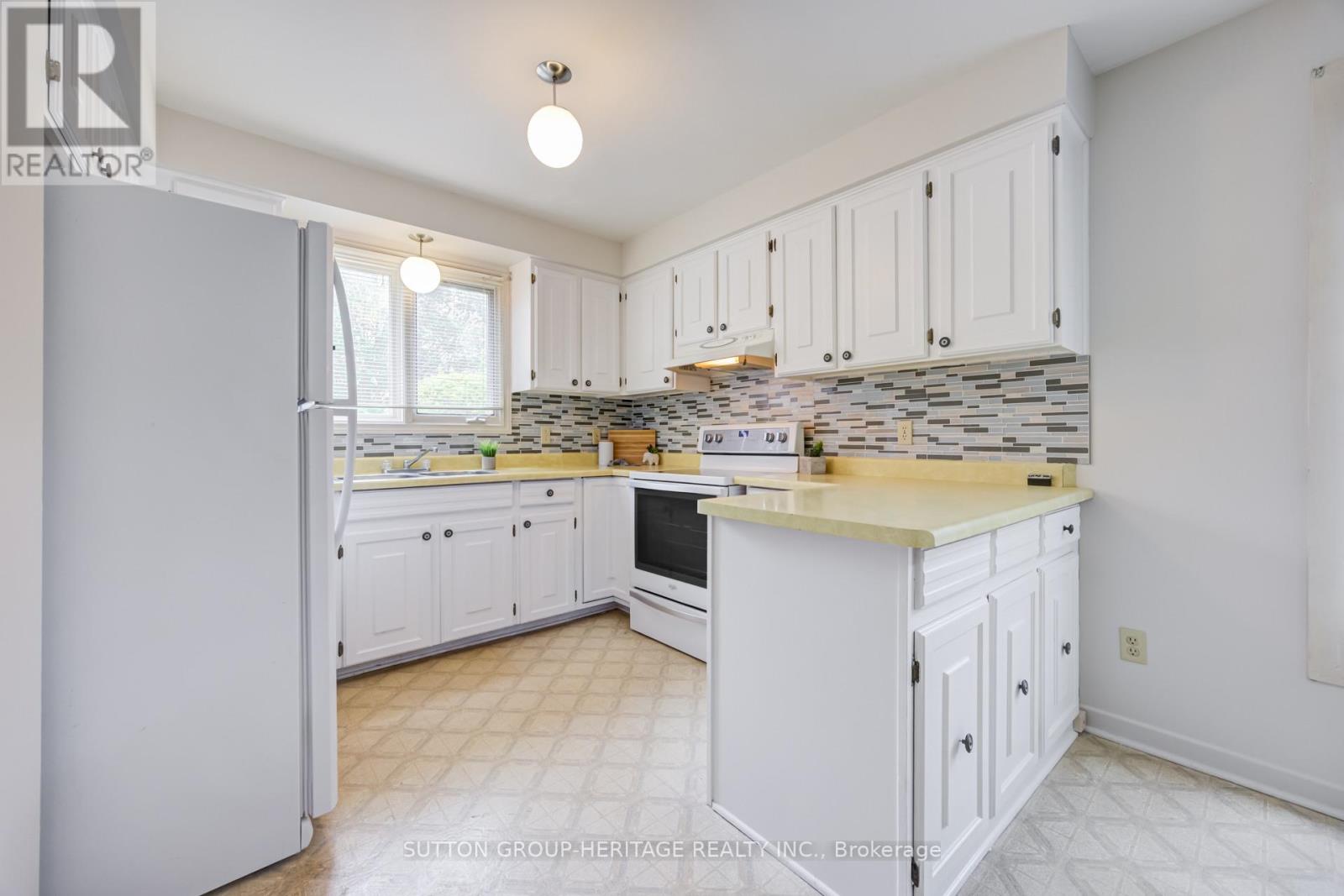 41 Carter Crescent, Whitby, Ontario  L1N 6C3 - Photo 13 - E13207478