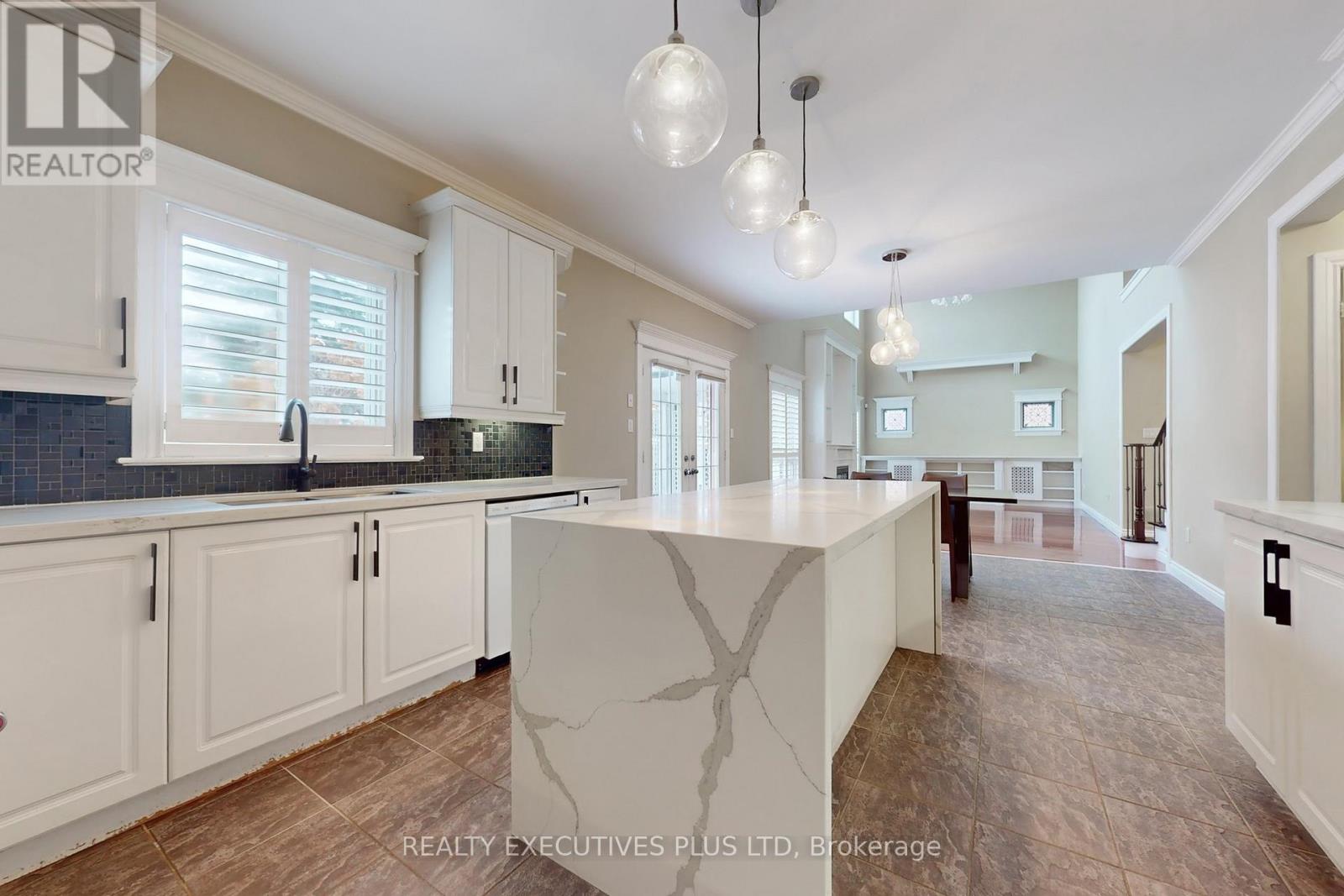 46 Williamson Drive W, Ajax, Ontario  L1T 4M9 - Photo 7 - E13207620