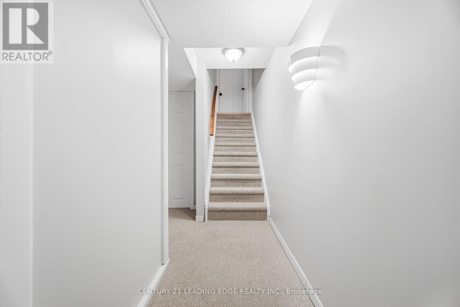 923 Redbird Crescent, Pickering, Ontario  L1V 5K8 - Photo 33 - E13207662