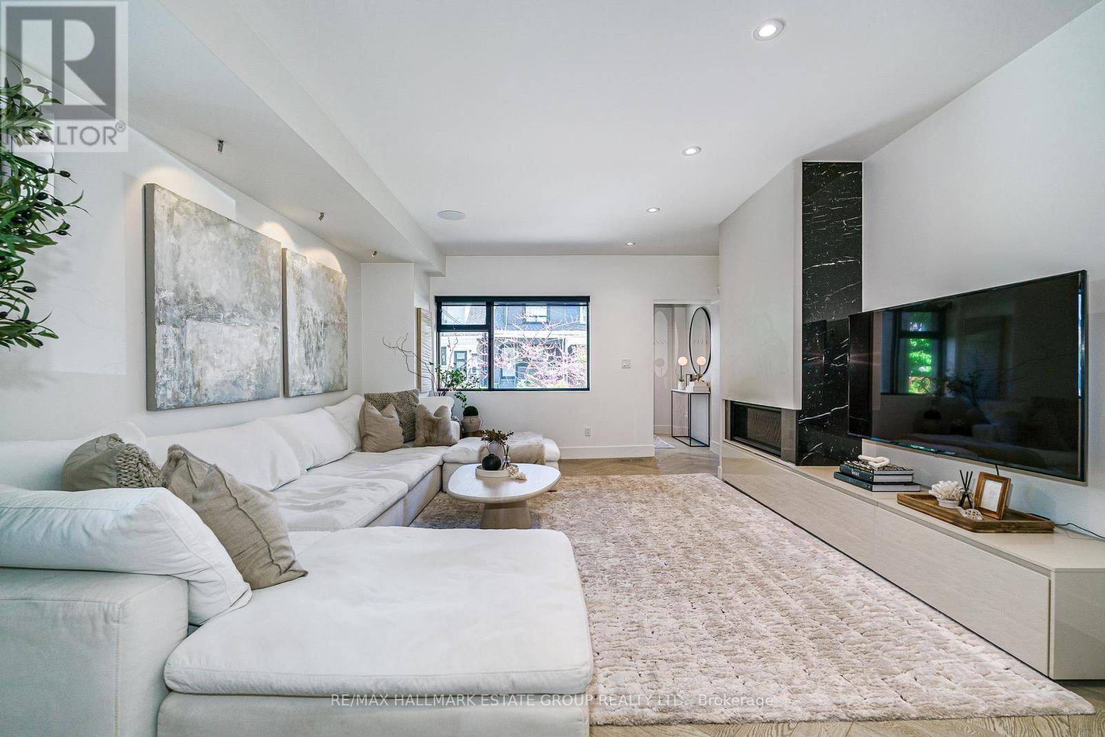 36 KENT ROAD, Toronto, Ontario