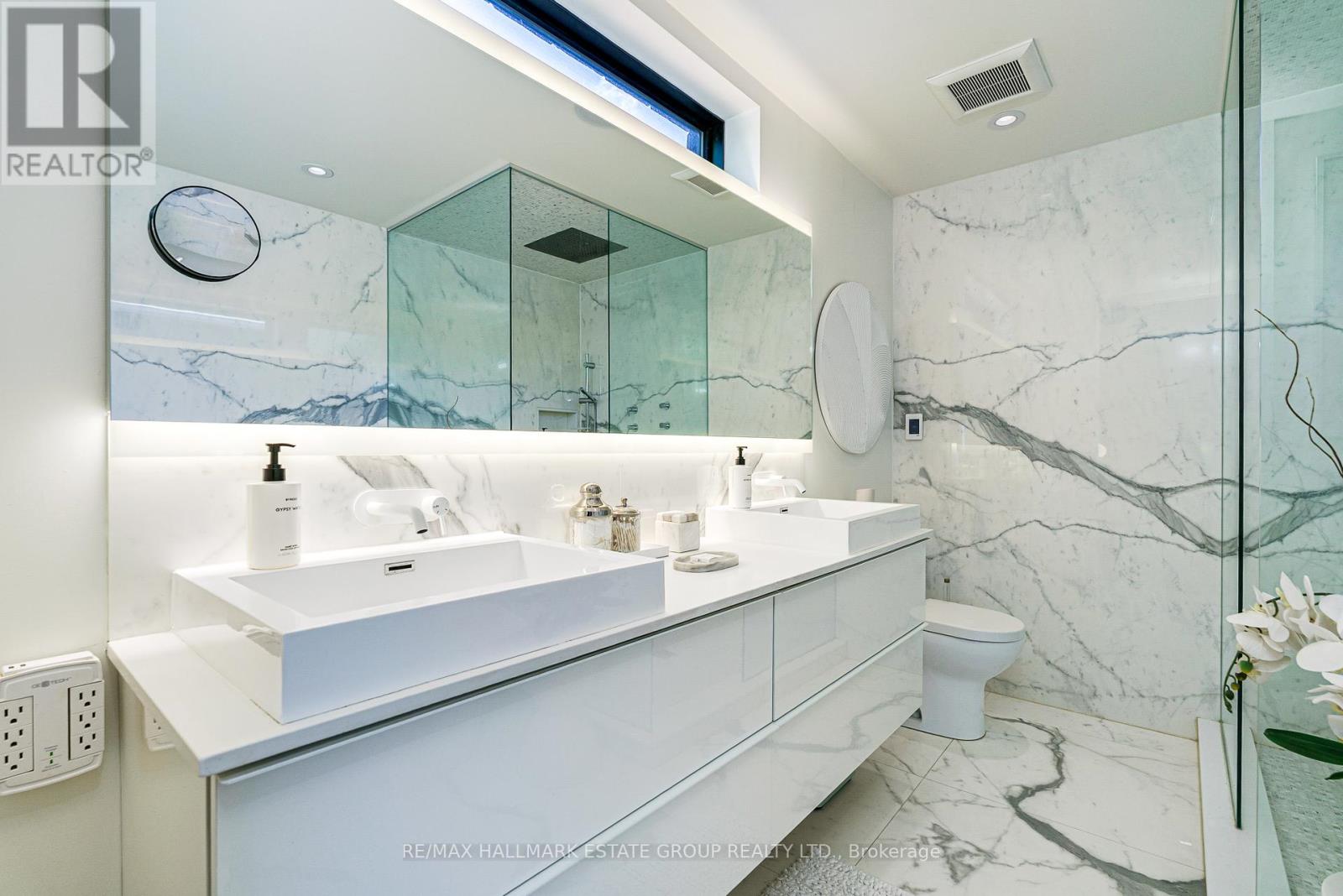 36 Kent Road, Toronto, Ontario  M4L 2X6 - Photo 20 - E13207698