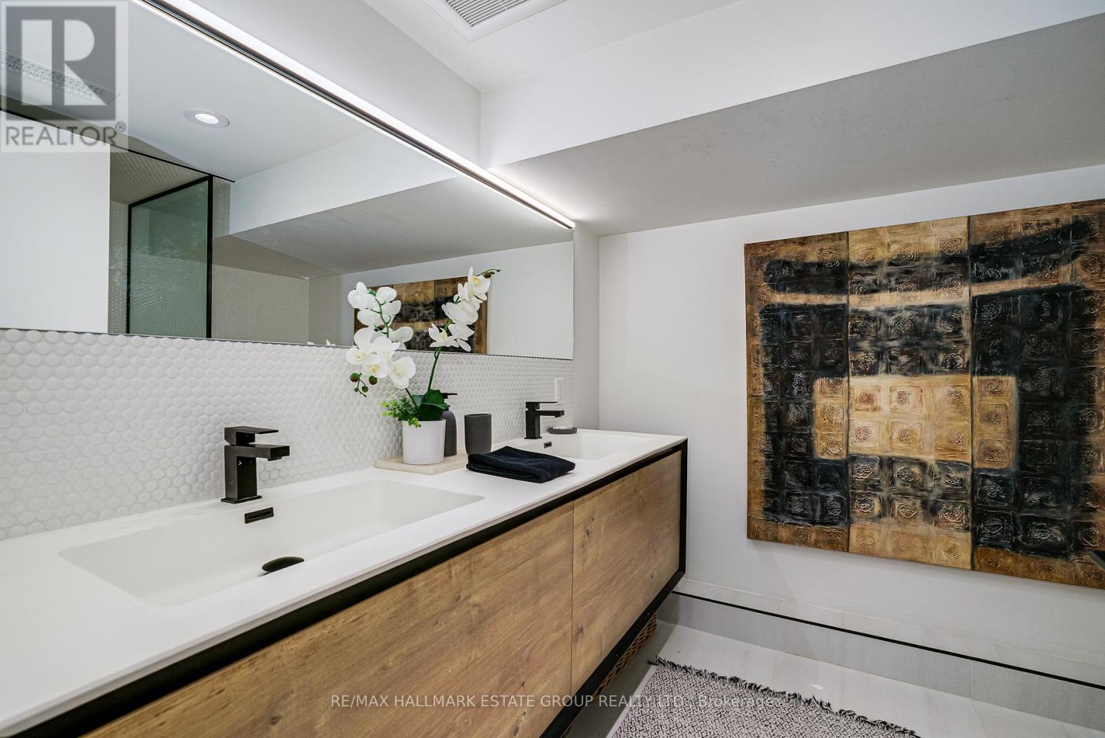 36 Kent Road, Toronto, Ontario  M4L 2X6 - Photo 34 - E13207698
