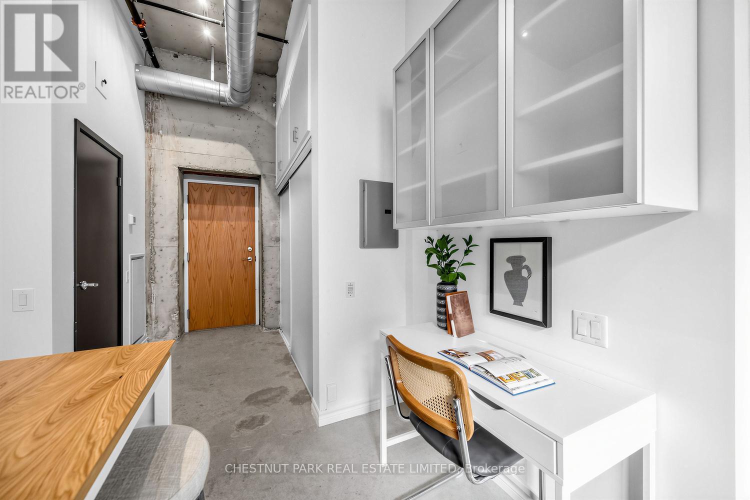 301 - 363 Sorauren Avenue, Toronto, Ontario  M6R 3C1 - Photo 10 - W13088350