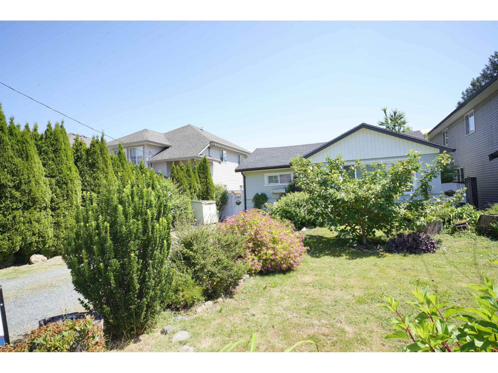 9448 Coote Street, Chilliwack Proper East, Chilliwack, British Columbia  V2P 6B5 - Photo 3 - R3101364
