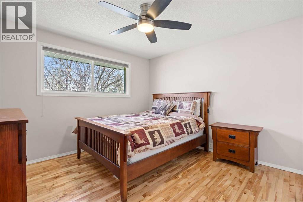 7720 Hunterquay Road NW, Calgary, Alberta  T2K 4T8 - Photo 22 - A2308100