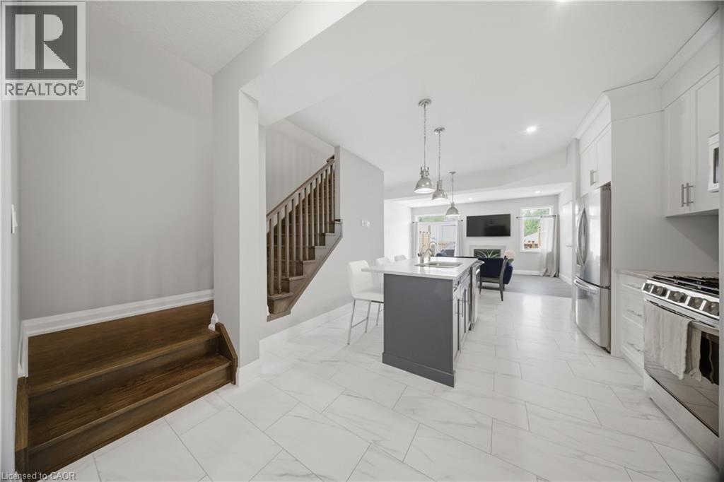 107 Stephenson Way, Palmerston, Ontario  N0G 2P0 - Photo 8 - 40833069