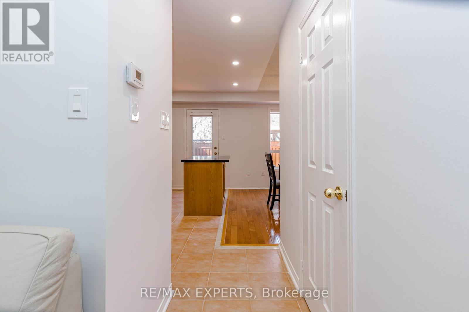 131 Legnano Crescent, Vaughan, Ontario  L4H 2B6 - Photo 7 - N13207390