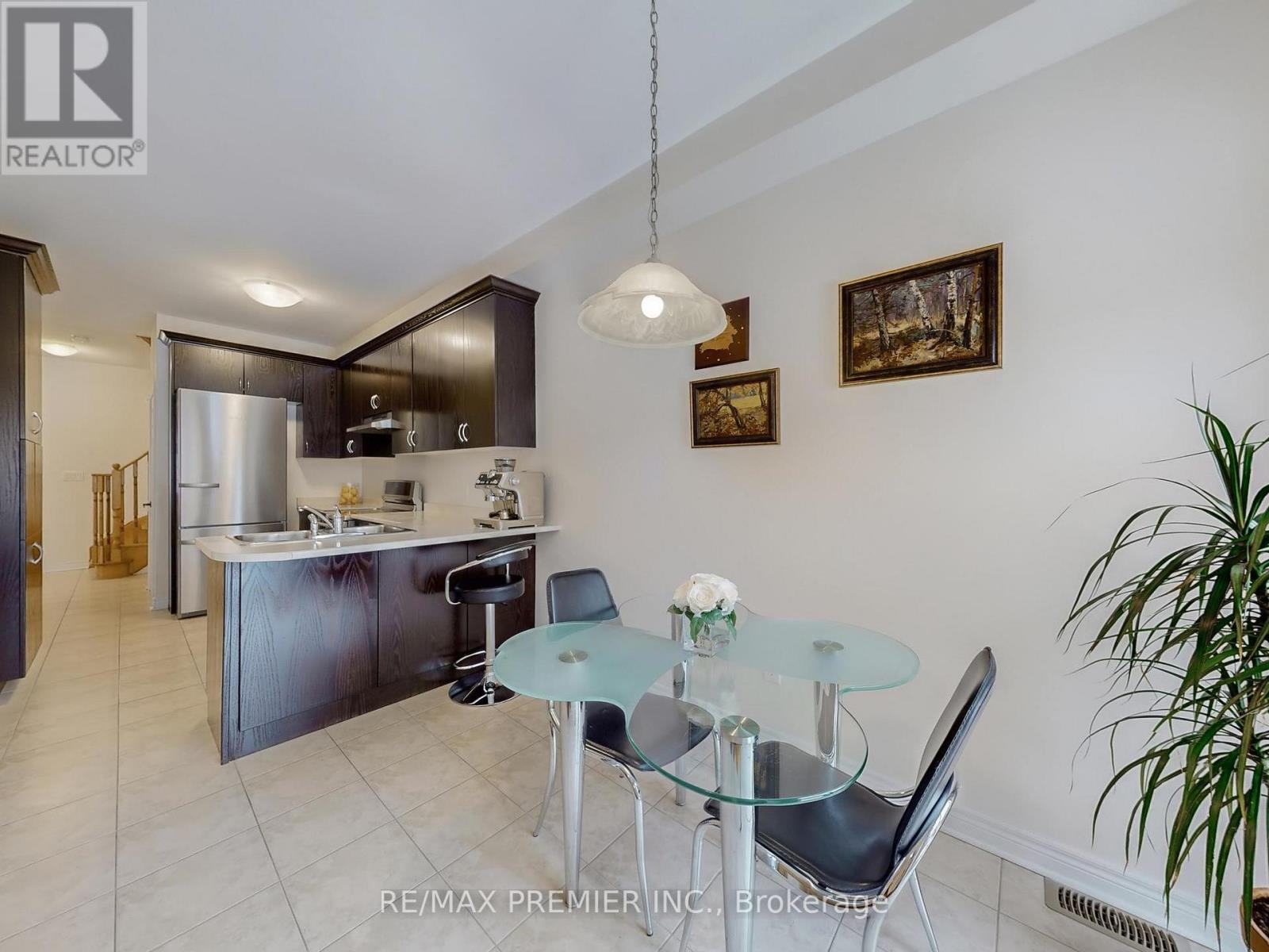 32 Blue Grouse Road, Vaughan, Ontario  L6A 4B9 - Photo 13 - N13207398