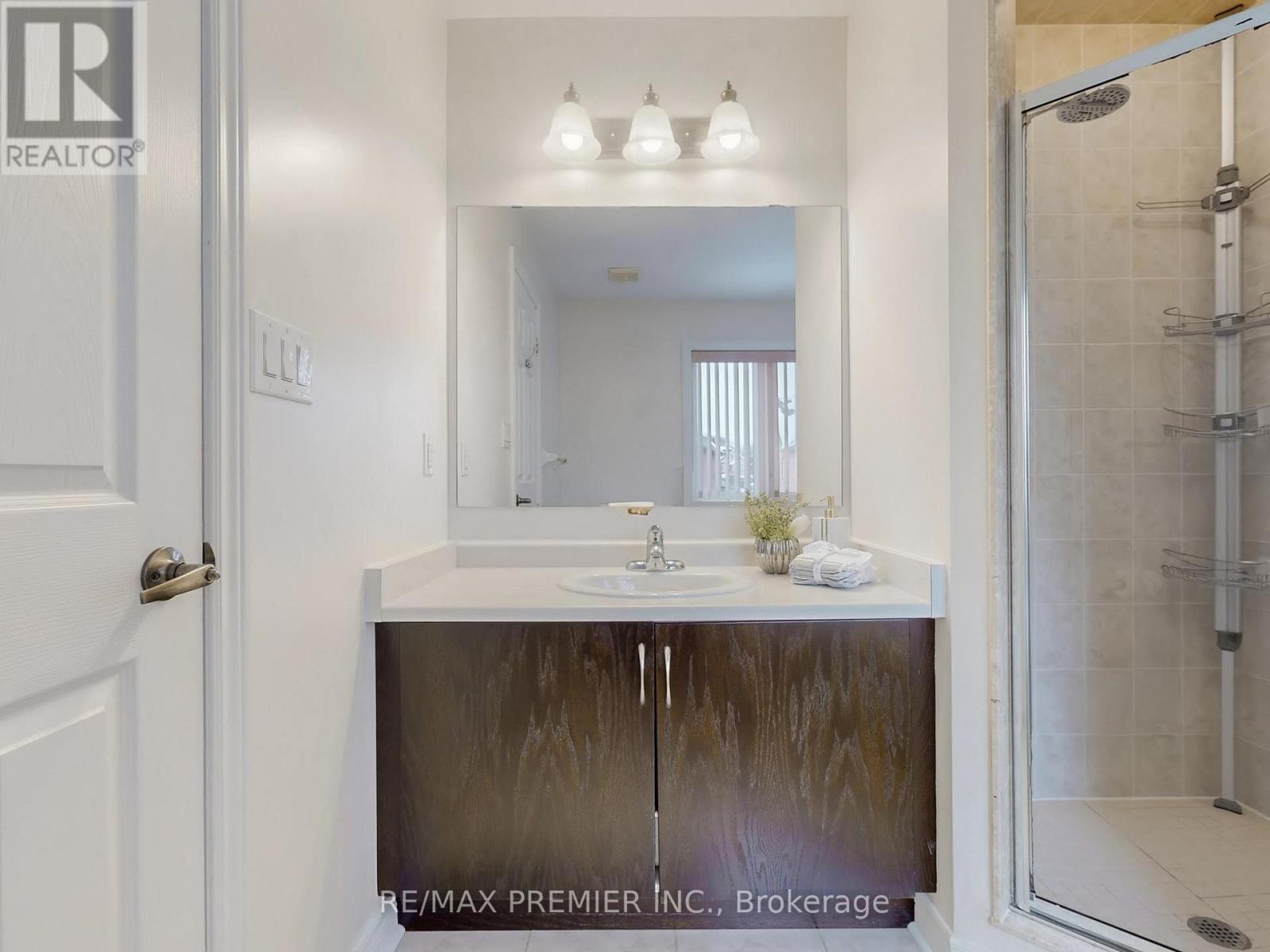 32 Blue Grouse Road, Vaughan, Ontario  L6A 4B9 - Photo 23 - N13207398