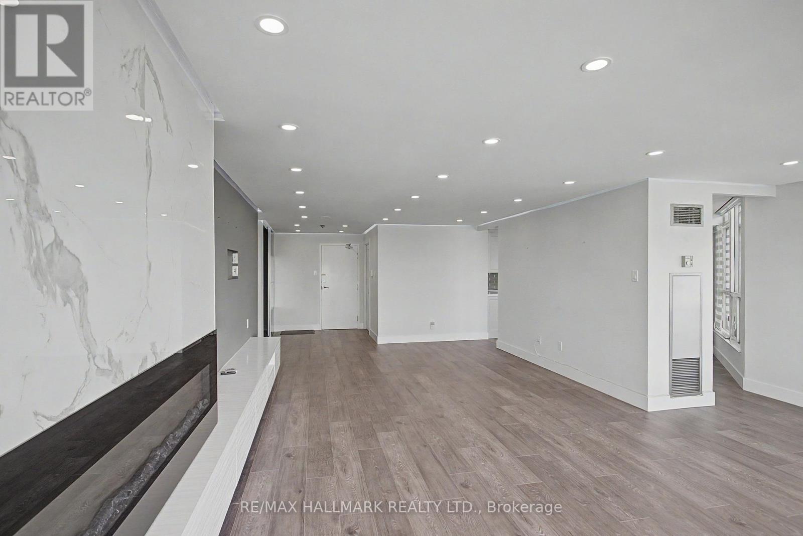 1007 - 1 Clark Avenue W, Vaughan, Ontario  L4J 7Y6 - Photo 10 - N13207472