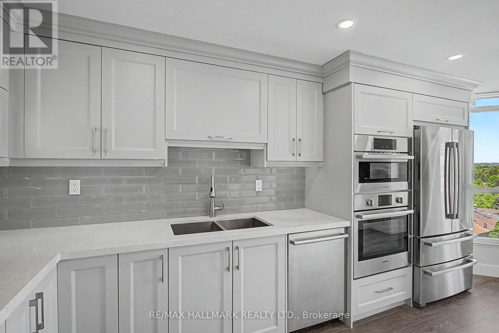 1007 - 1 Clark Avenue W, Vaughan, Ontario  L4J 7Y6 - Photo 13 - N13207472