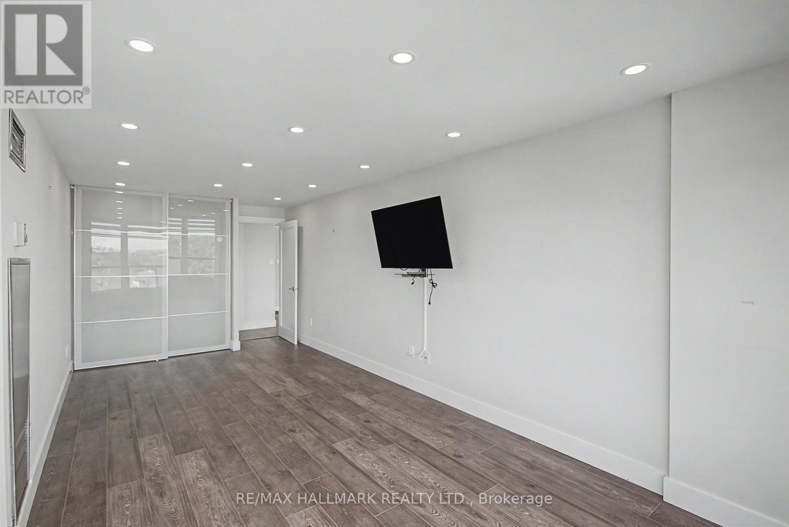 1007 - 1 Clark Avenue W, Vaughan, Ontario  L4J 7Y6 - Photo 21 - N13207472