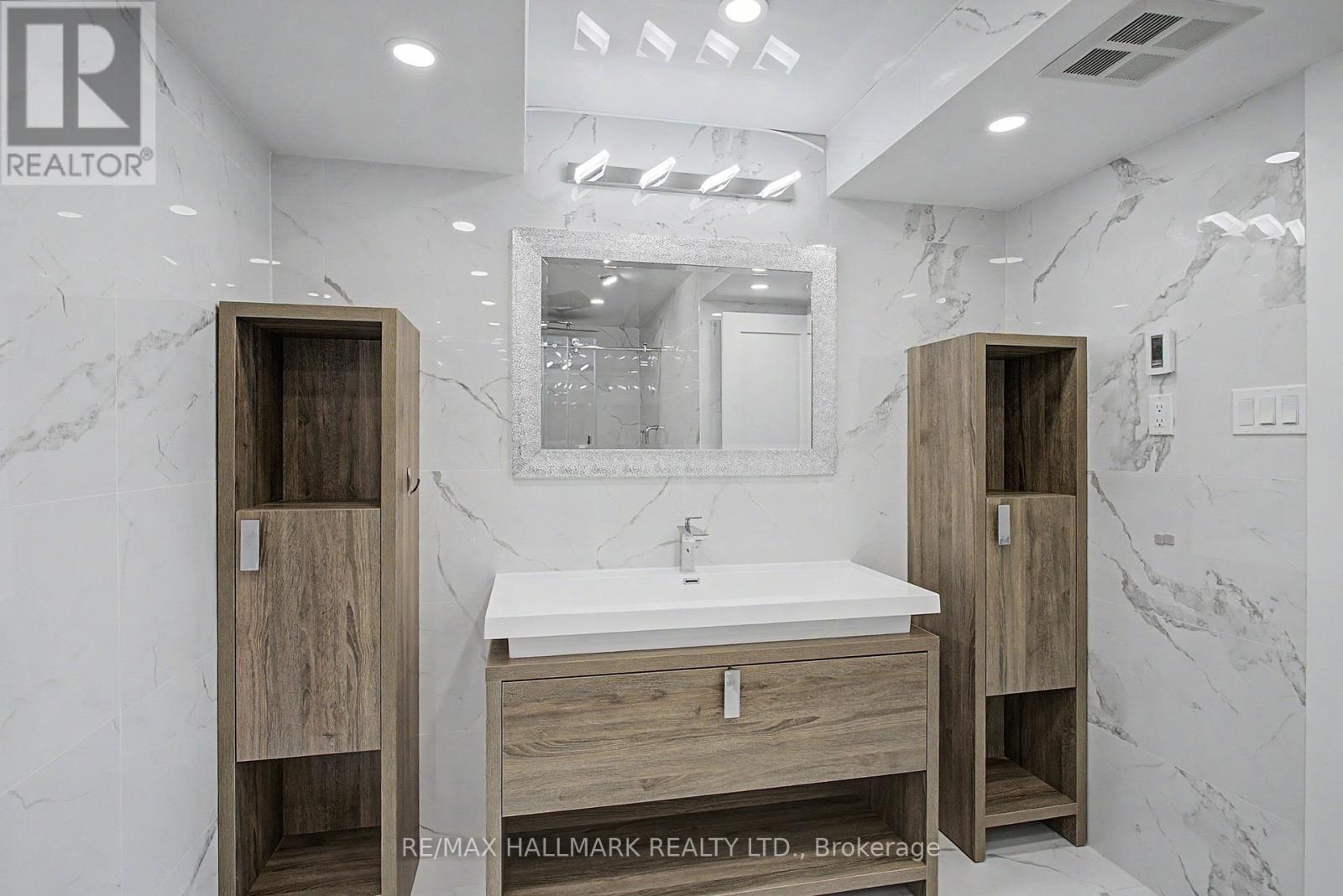 1007 - 1 Clark Avenue W, Vaughan, Ontario  L4J 7Y6 - Photo 27 - N13207472