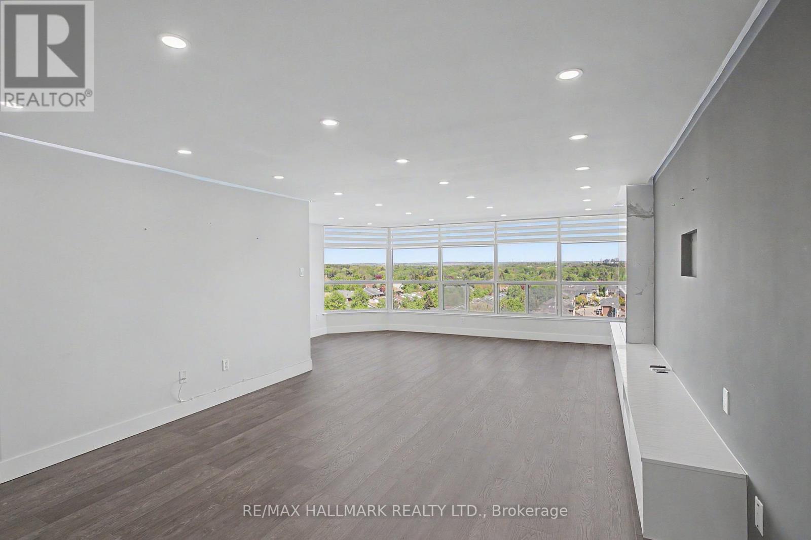 1007 - 1 Clark Avenue W, Vaughan, Ontario  L4J 7Y6 - Photo 5 - N13207472