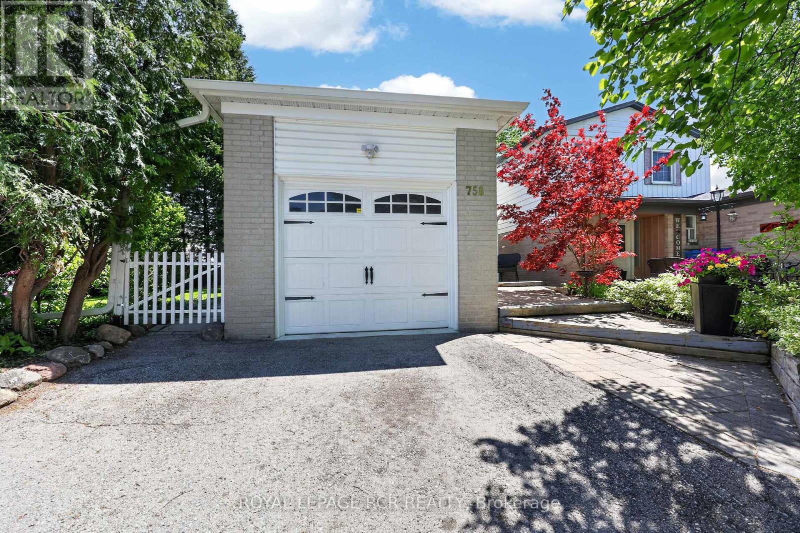 758 BEMAN DRIVE, Newmarket, Ontario
