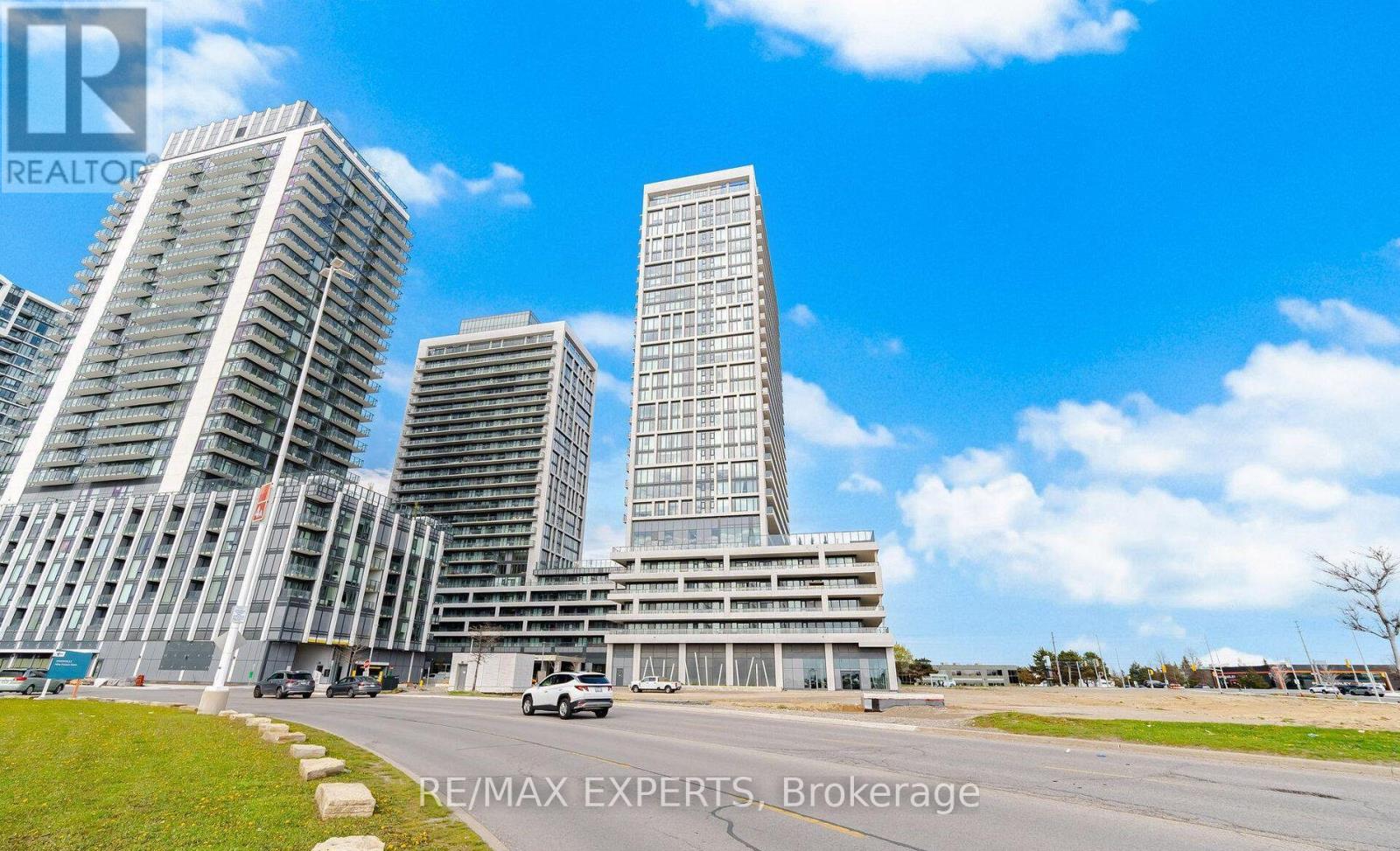 320 - 8960 JANE STREET S, Vaughan, Ontario