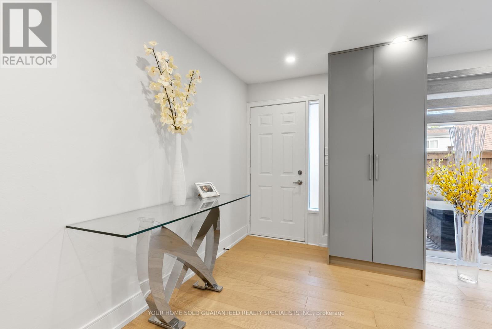 52 - 146 Milestone Crescent, Aurora, Ontario  L4G 3M2 - Photo 2 - N13207652