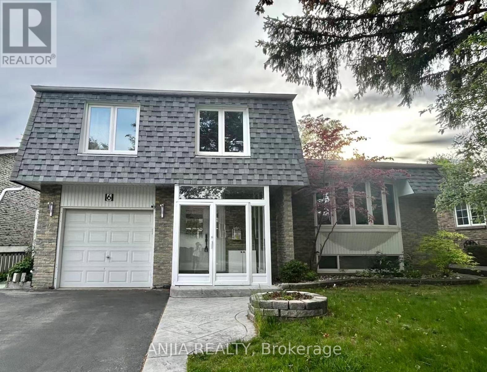 6 Summerfeldt Crescent W, Markham, Ontario  L3R 2B2 - Photo 1 - N13207688