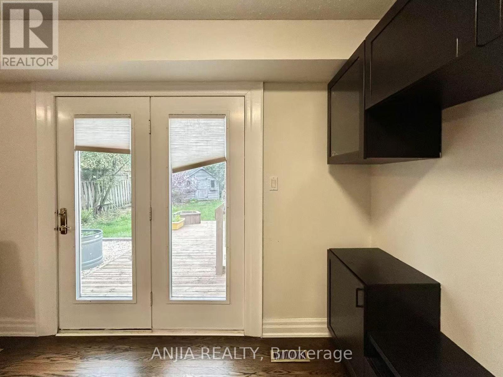 6 Summerfeldt Crescent W, Markham, Ontario  L3R 2B2 - Photo 8 - N13207688