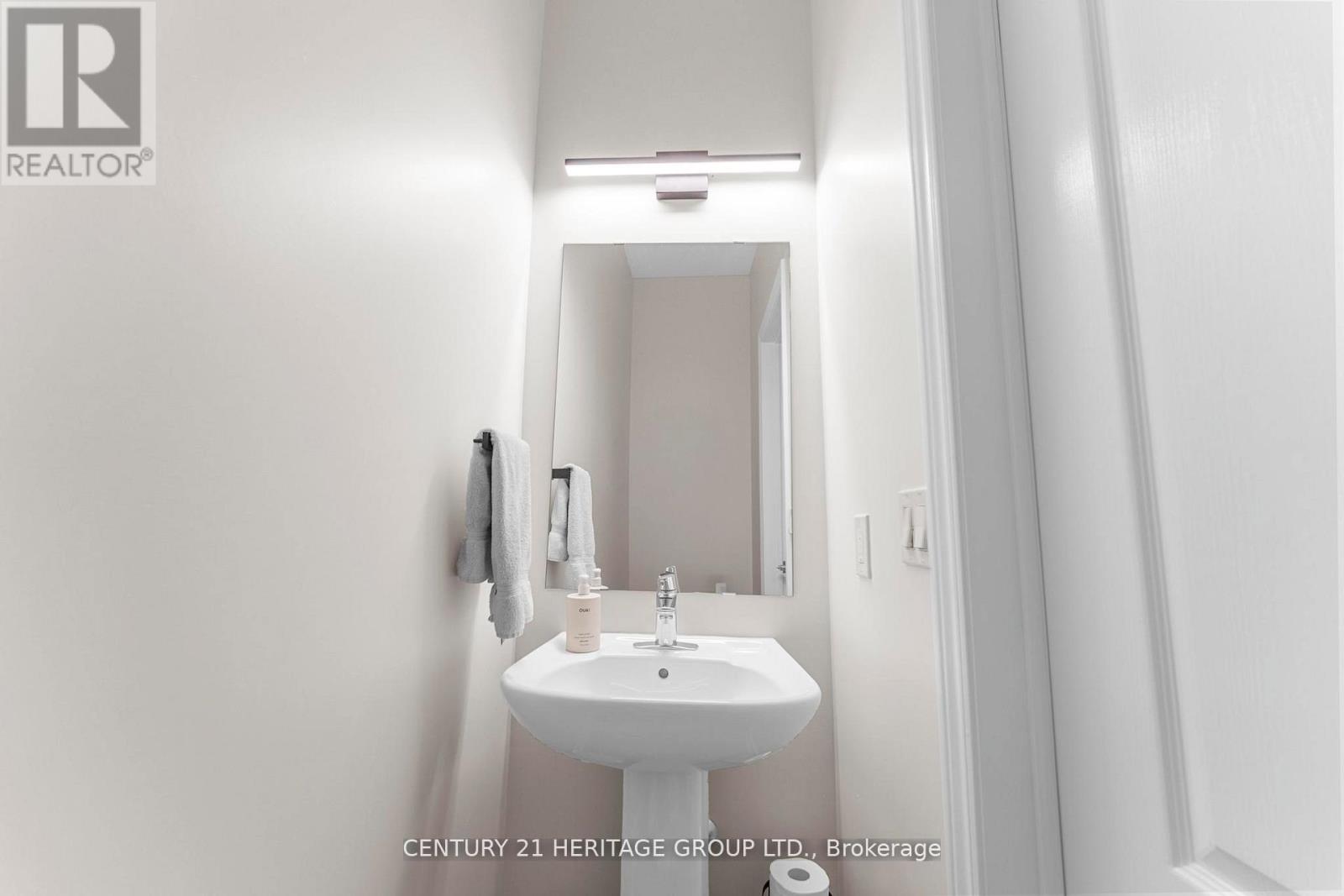 219 Boadway Crescent, Whitchurch-Stouffville, Ontario  L4A 1Y5 - Photo 9 - N13207704