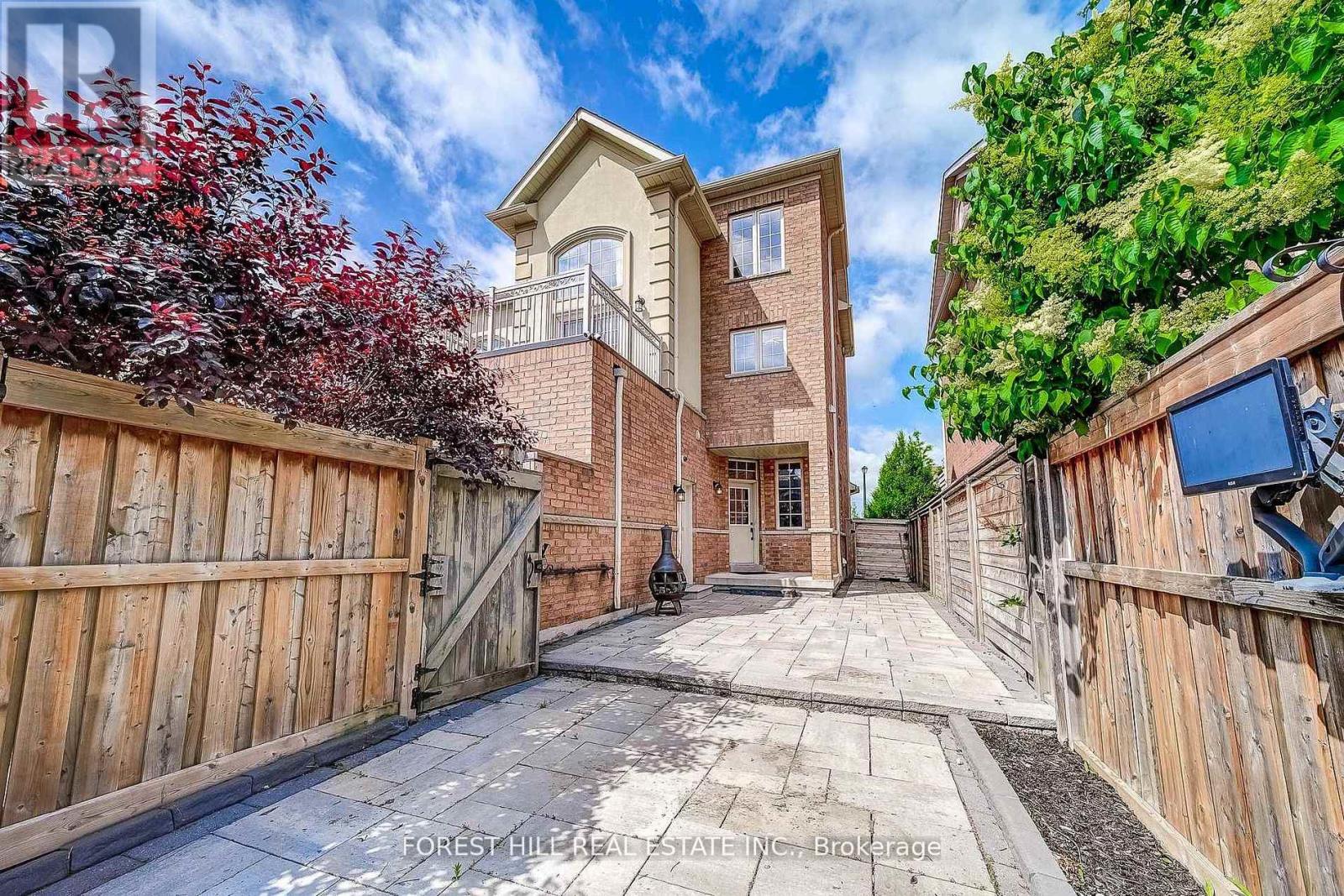 41 Poetry Drive, Vaughan, Ontario  L4H 3R1 - Photo 2 - N13207724