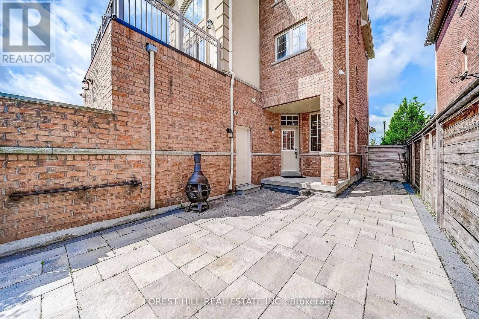 41 Poetry Drive, Vaughan, Ontario  L4H 3R1 - Photo 3 - N13207724