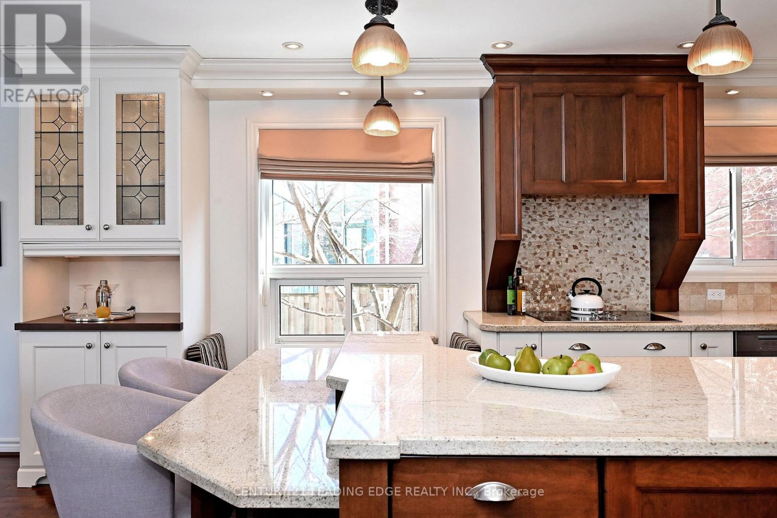34 Pandora Court, Richmond Hill, Ontario  L4S 1J4 - Photo 17 - N13207732