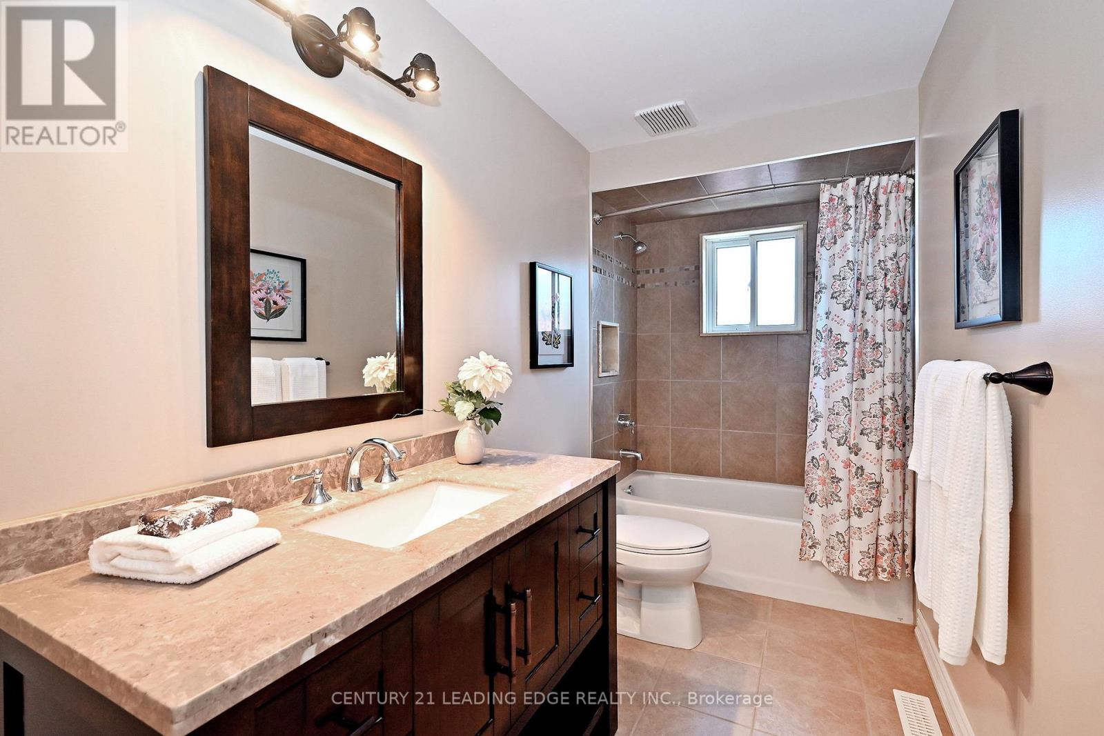 34 Pandora Court, Richmond Hill, Ontario  L4S 1J4 - Photo 34 - N13207732