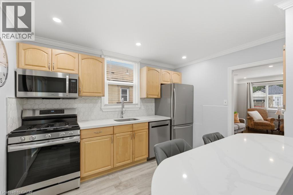 137 Cochrane Road, Hamilton, Ontario  L8K 3G3 - Photo 7 - 40834359