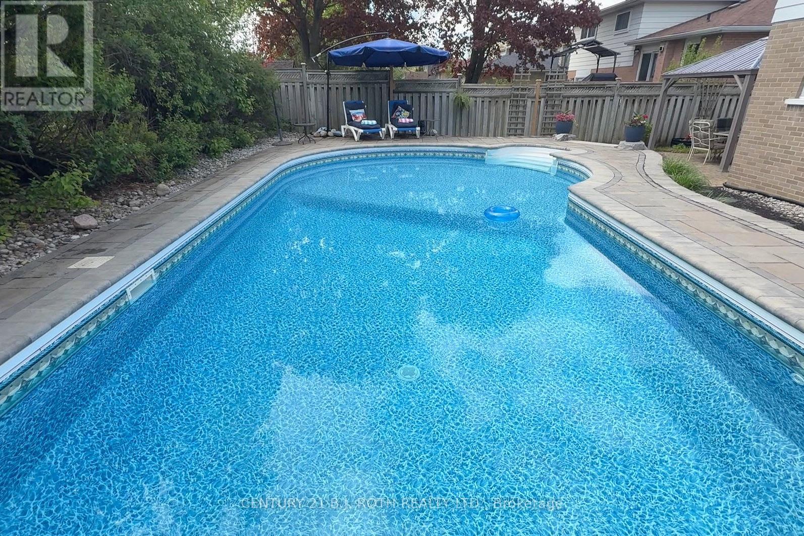 15 Glenecho Drive, Barrie (Grove East), Ontario  L4M 4J2 - Photo 38 - S13207296