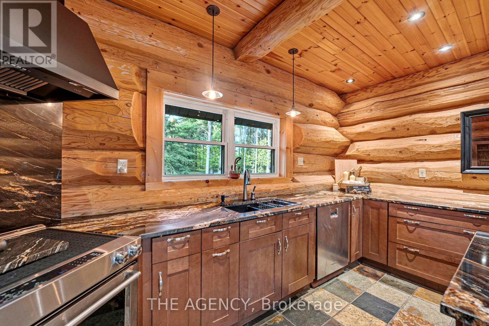 11 Nevis Ridge Drive, Oro-Medonte, Ontario  L0L 1T0 - Photo 17 - S13207526