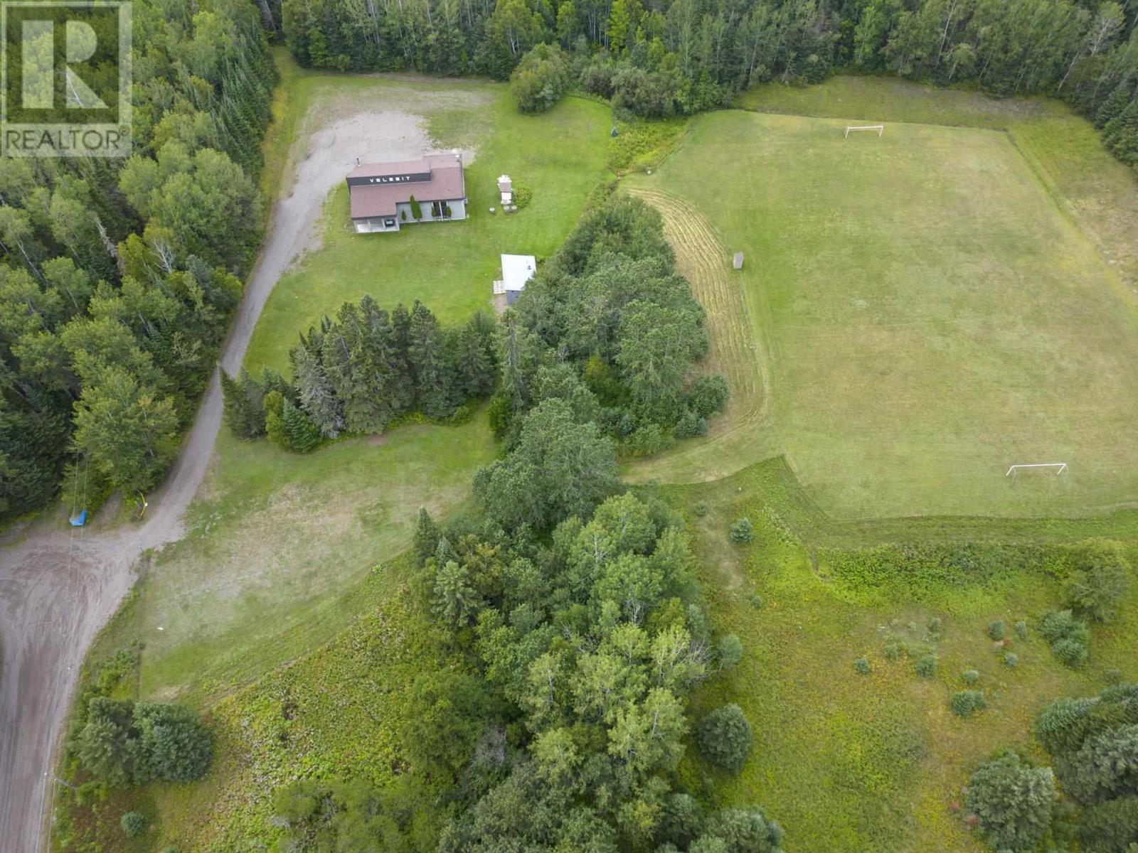 240 Alton Rd, Thunder Bay, Ontario  P7G 2J7 - Photo 13 - TB2601237