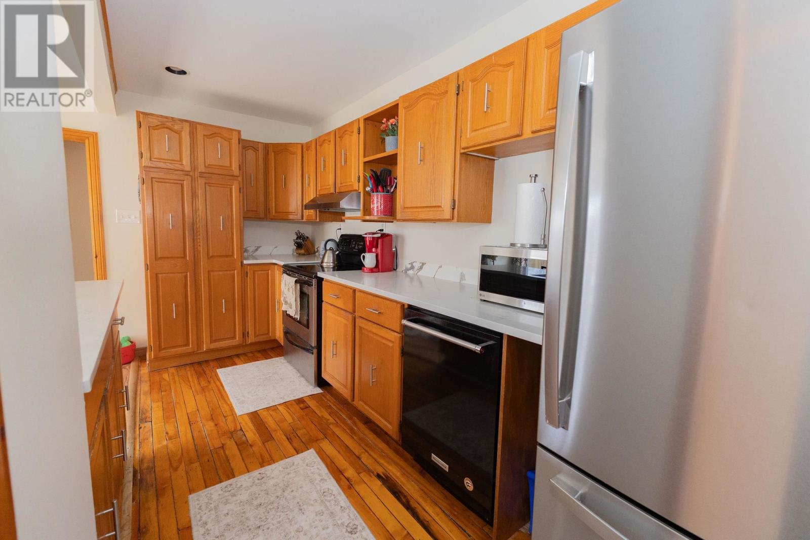 75 Walnut St, Sault Ste. Marie, Ontario P6B 2E4 - Photo 11 - SM260923
