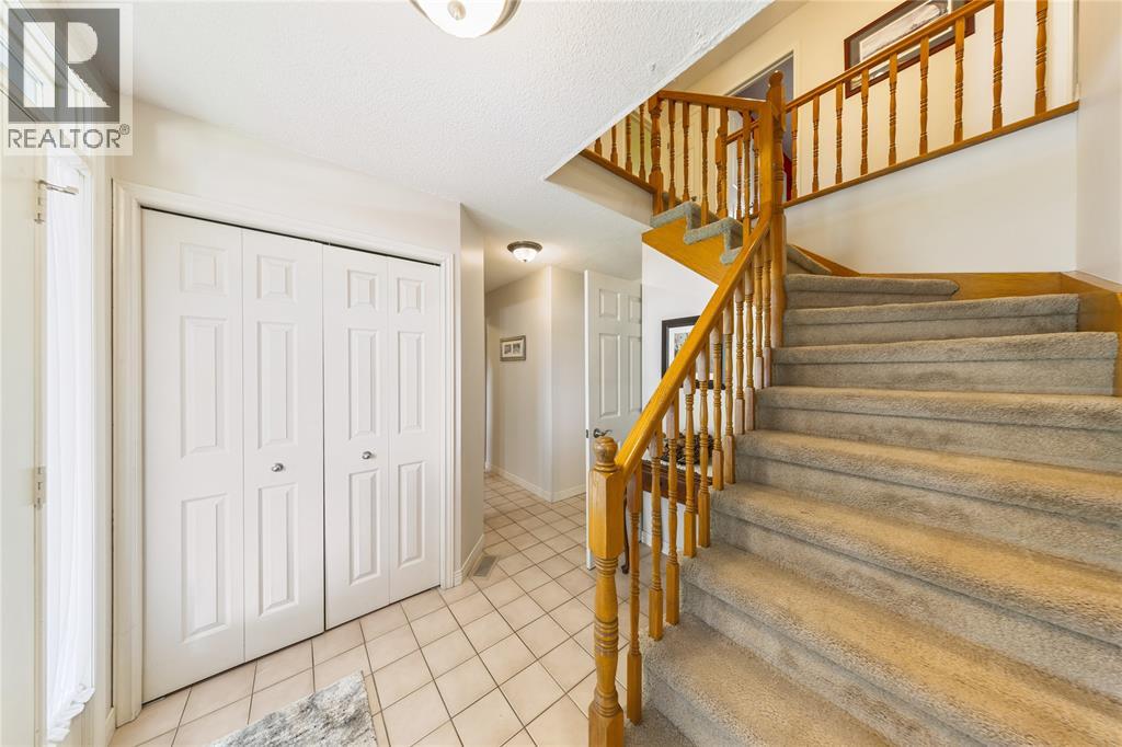 395 April Court, St Clair, Ontario  N0N 1G0 - Photo 4 - 26012359