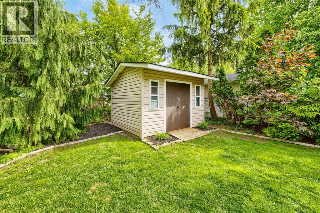 395 April Court, St Clair, Ontario  N0N 1G0 - Photo 45 - 26012359